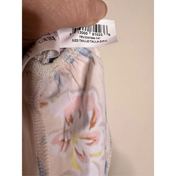 BCBGeneration Floral Spring Smocked Mini Skirt SIZE S - Picture 7 of 7